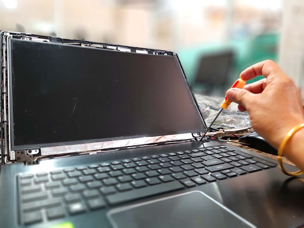 Dịch vụ sửa laptop uy tín lấy ngay ở Kon Tum