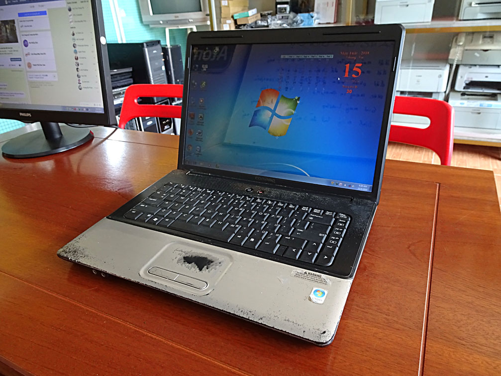 Photo Laptop HP Compaq CQ50 cũa giá rẻ Kon Tum