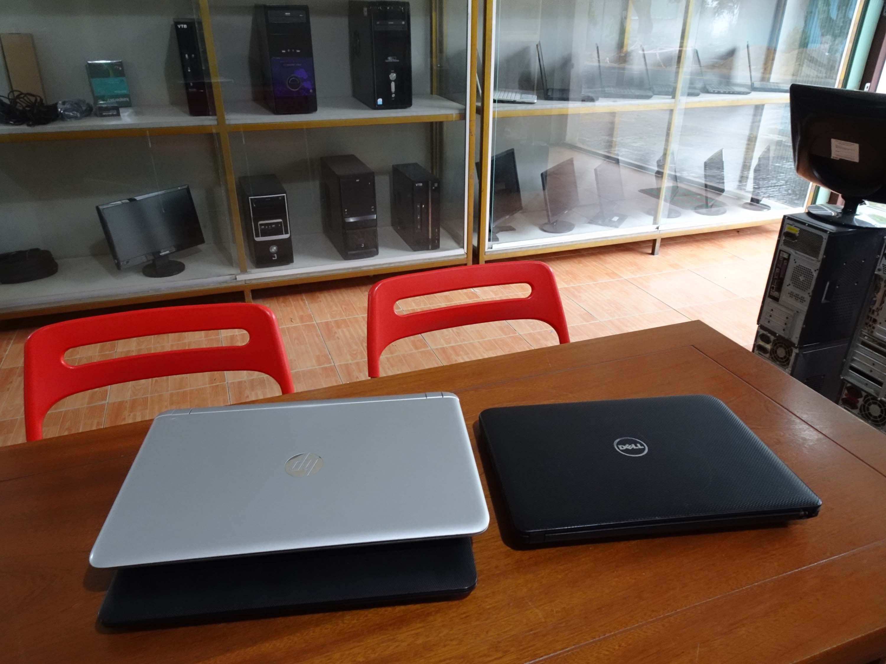 thu mua máy vi tính để bàn và laptop cũ tại Kon Tum